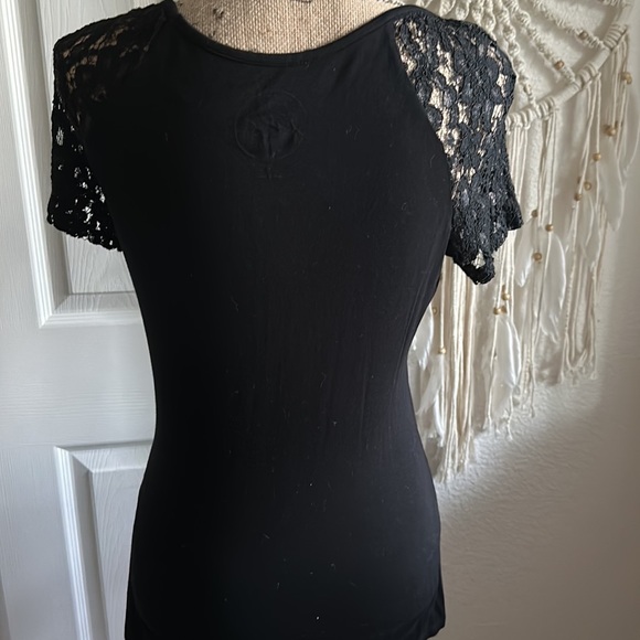 INC International Concepts | Lace Sleeve Tee | Medium - Picture 4 of 6